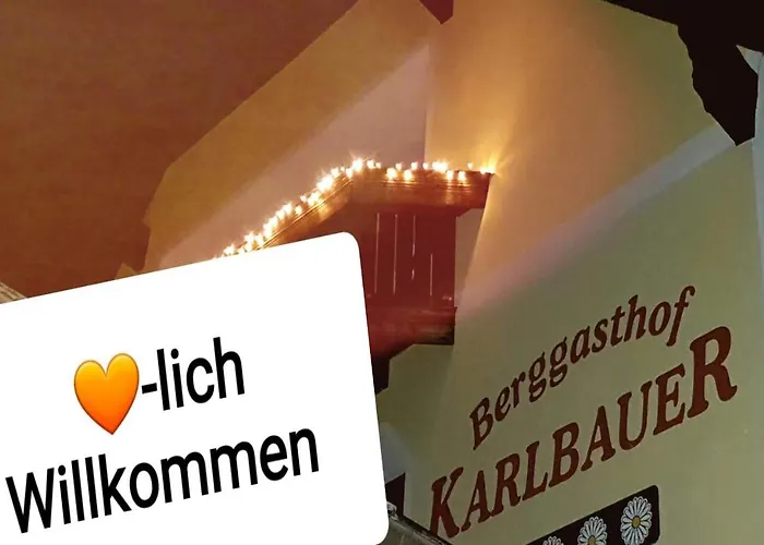 Konukevi Berggasthof Karlbauer 3*